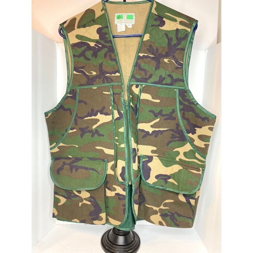 Vintage Game Winner Sportswear Camo Shooting Vest with Game Pouch XL 38-40